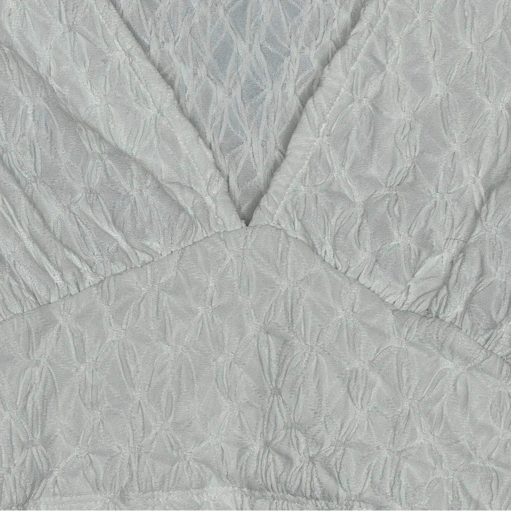 Zara Large Crop Top Shirt White Long Sleeve V Neck Textured Elastic Waist Cotton
